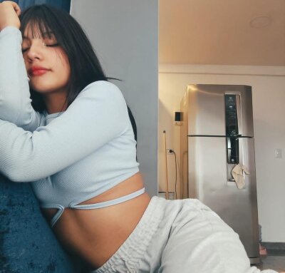 yu_wanq from stripchat