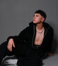 Model Luke_Howland