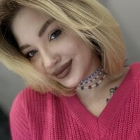 DesireVeronica's Offline Chat Room