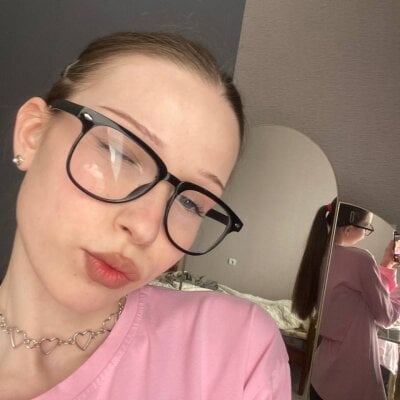 CherrylHolme on StripChat