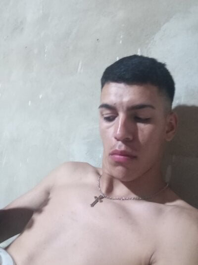 Ggggggg87544yyrrkLive Webcam