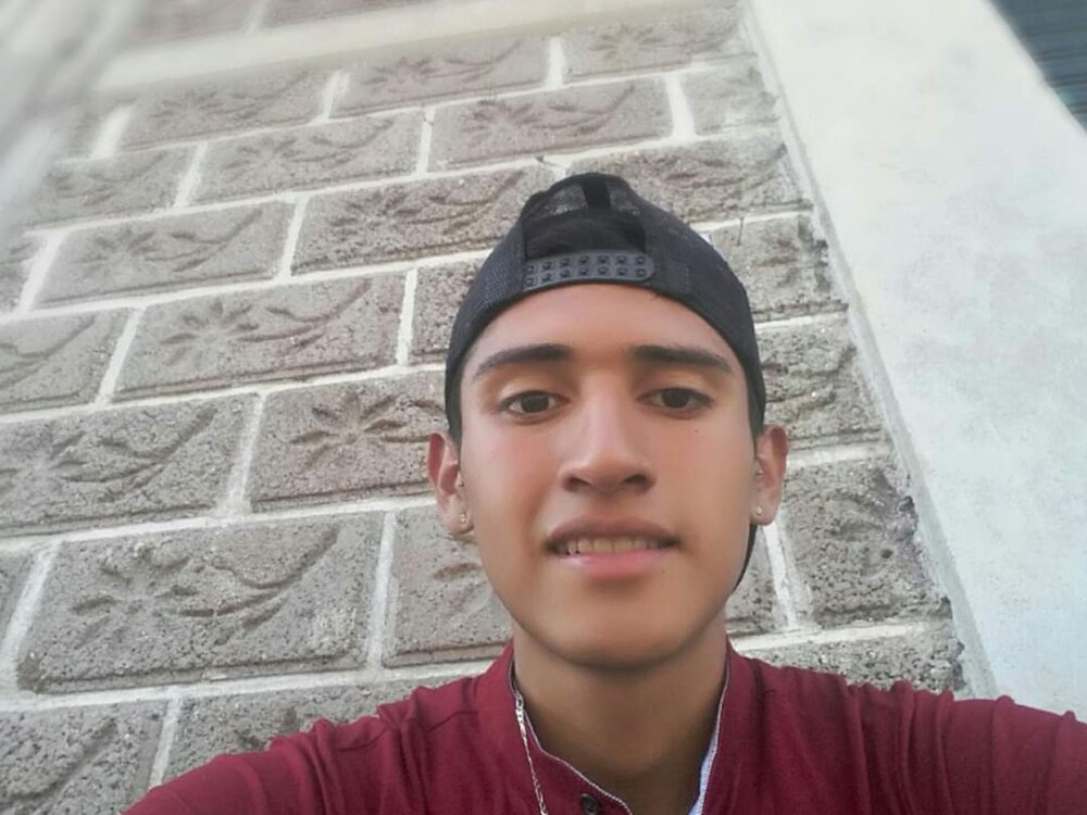 Monche1909: συνομιλία ΧΧΧ εκτός σύνδεσης