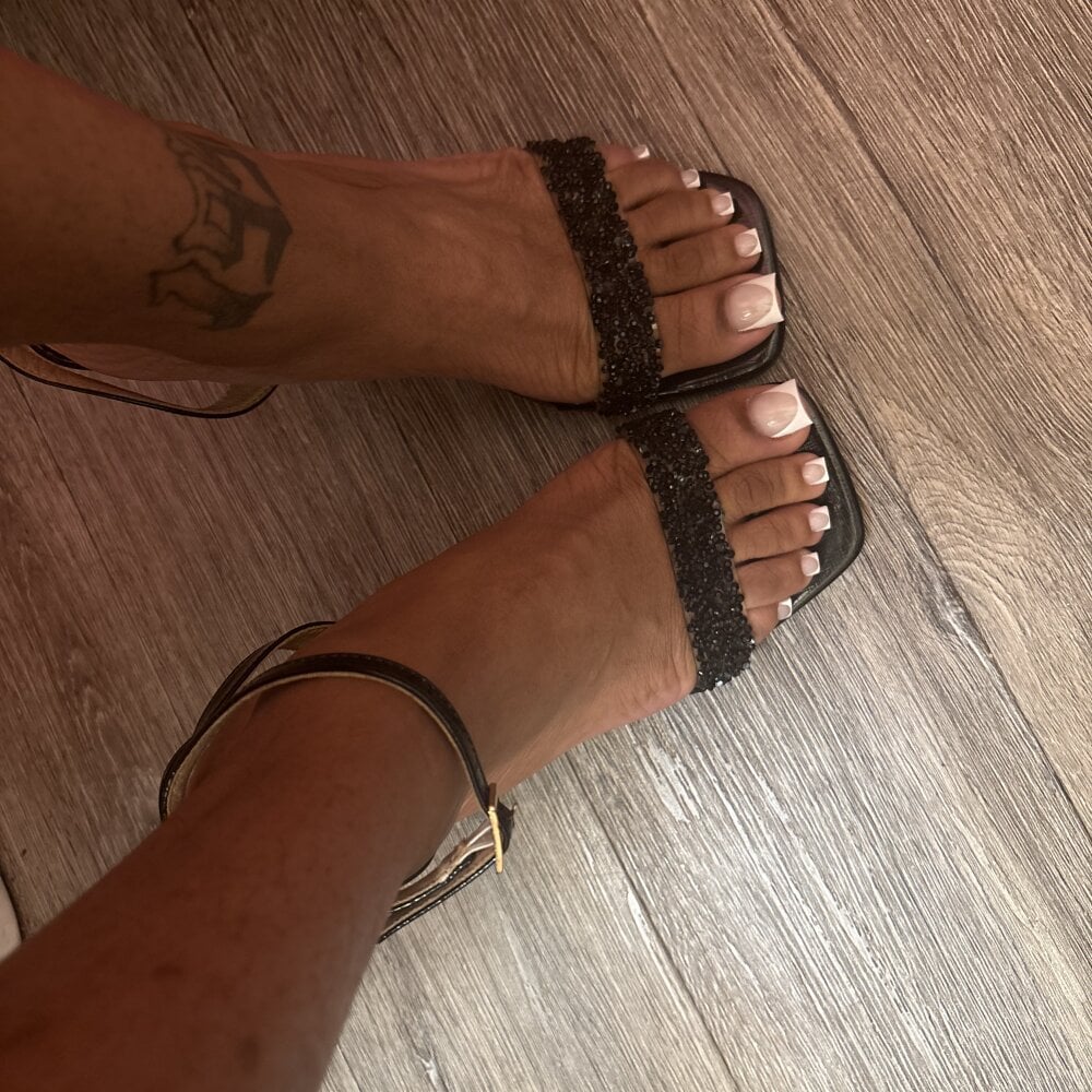 cheapadultsexcams.com softgirlmedusa livesex profile in originally-from-korea cams