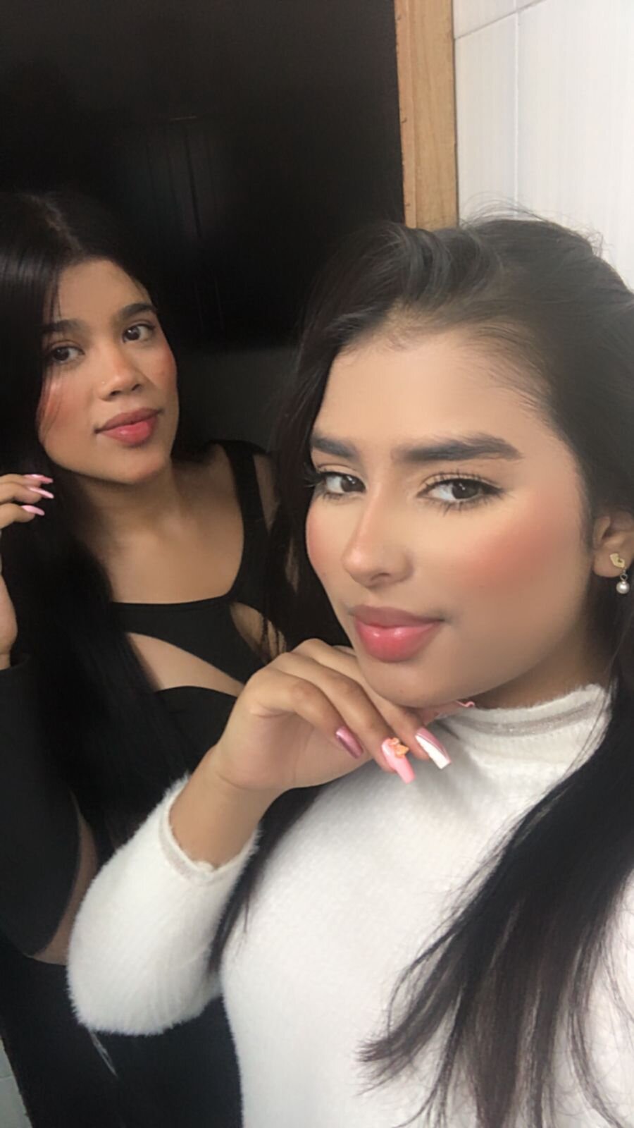 Mia_n_Oriana