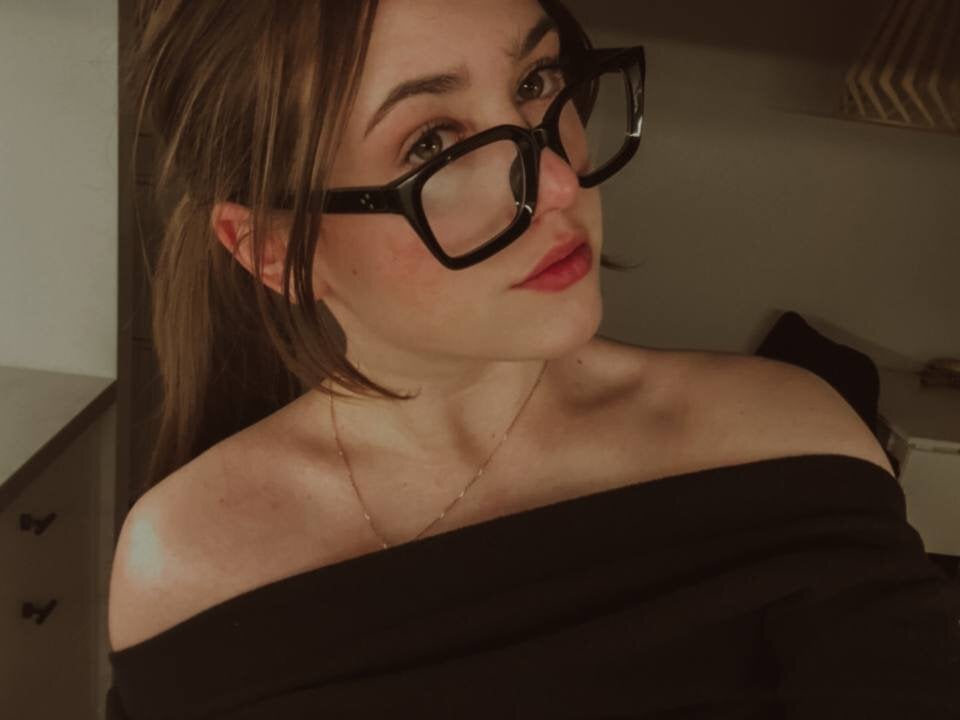 Miuzxc nude on cam A