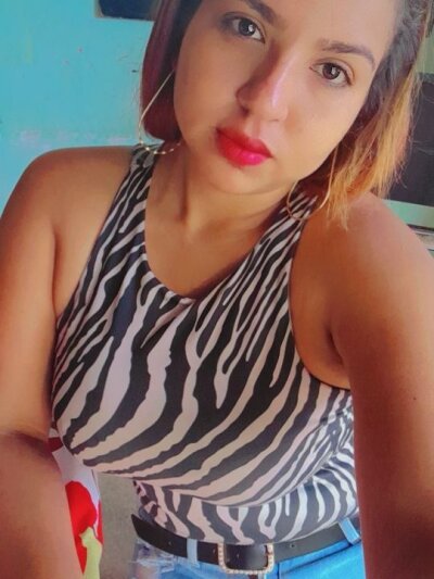 moolly_evans 👥 live online cam