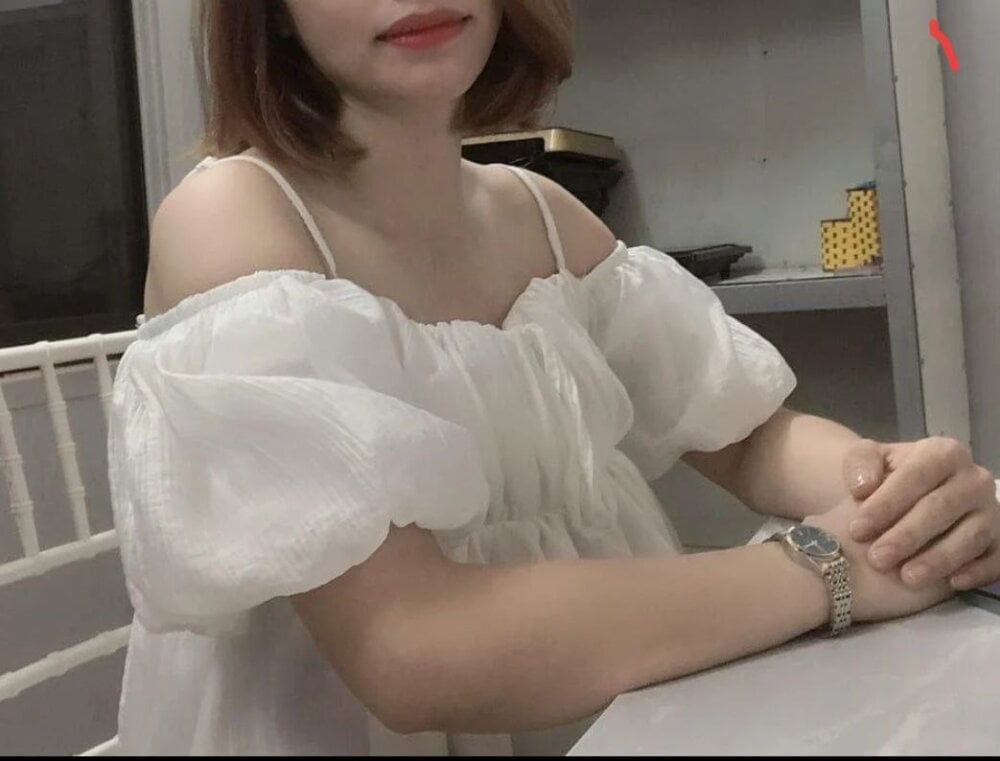 MillionVy live cam model at StripChat
