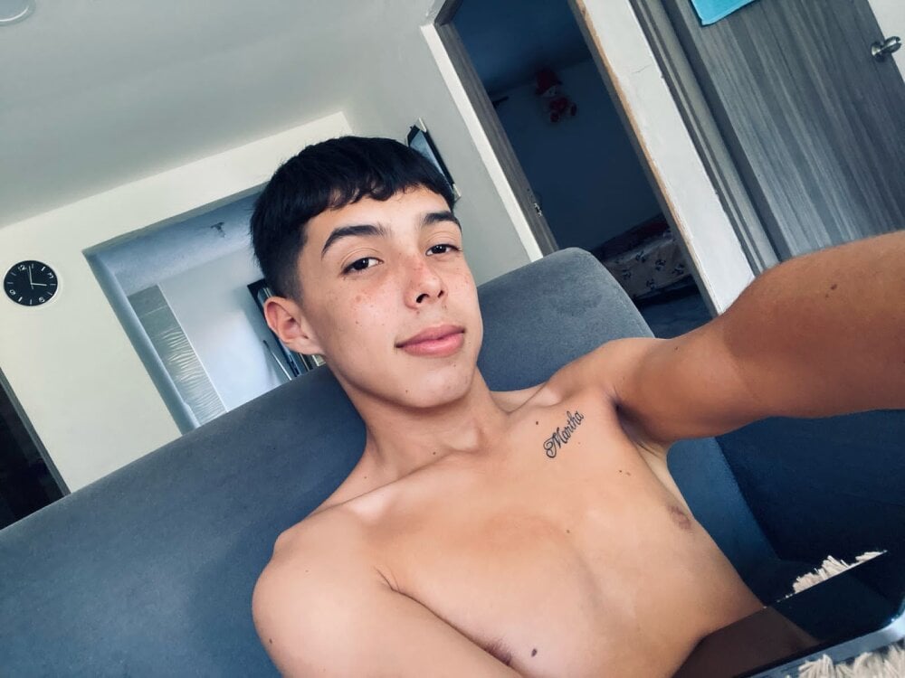 Angel_Maxx profile