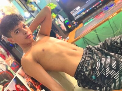 OliverScott_ Male Gagging Strip Cam
