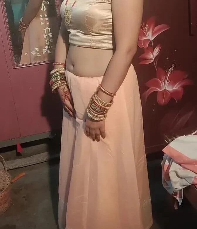 iluvcams.com reshmi_vanaras_1 livesex profile in large cams