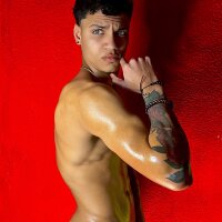 REMI_MILLER01's Offline Chat Room