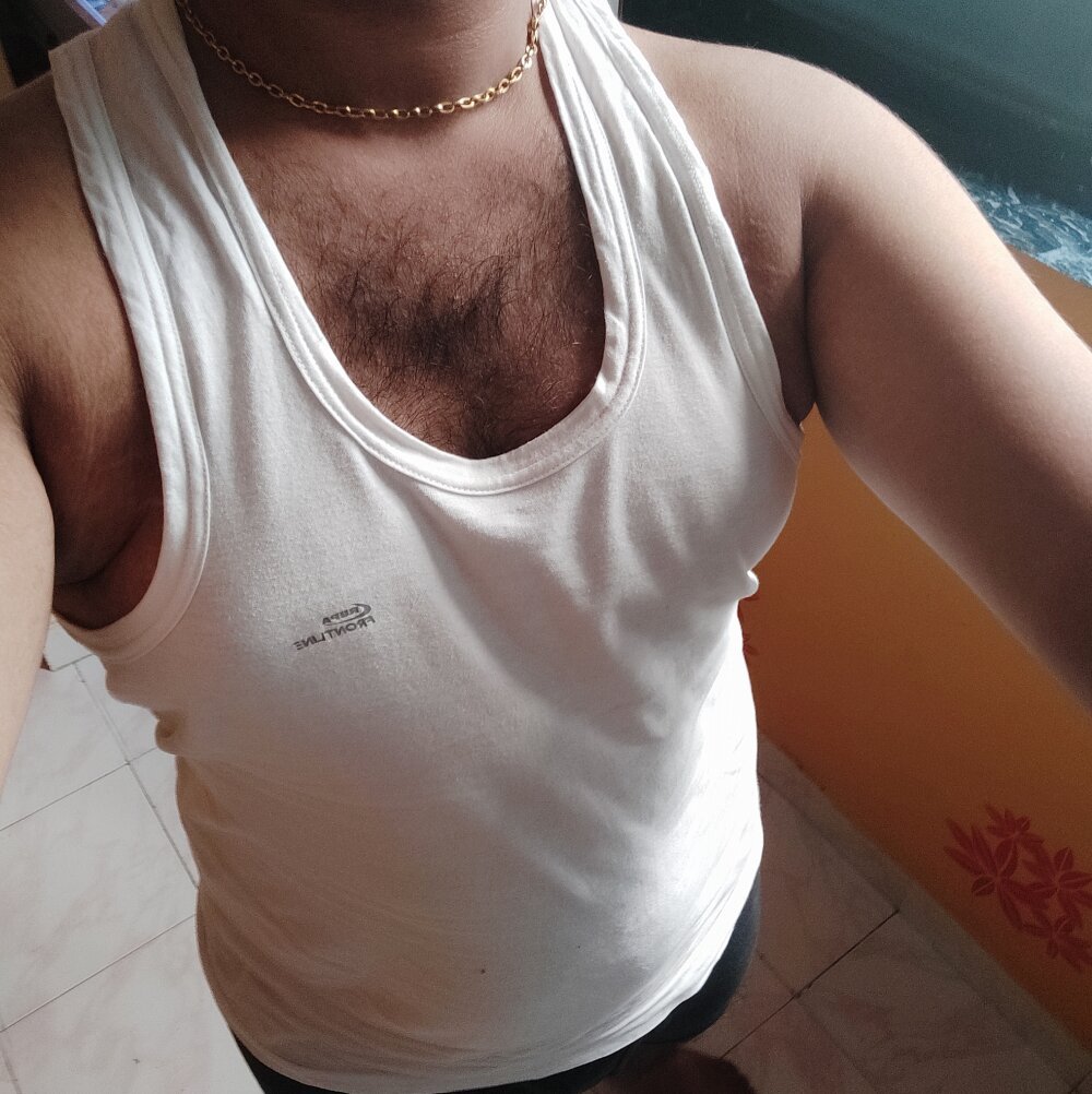 yourlove747 from stripchat