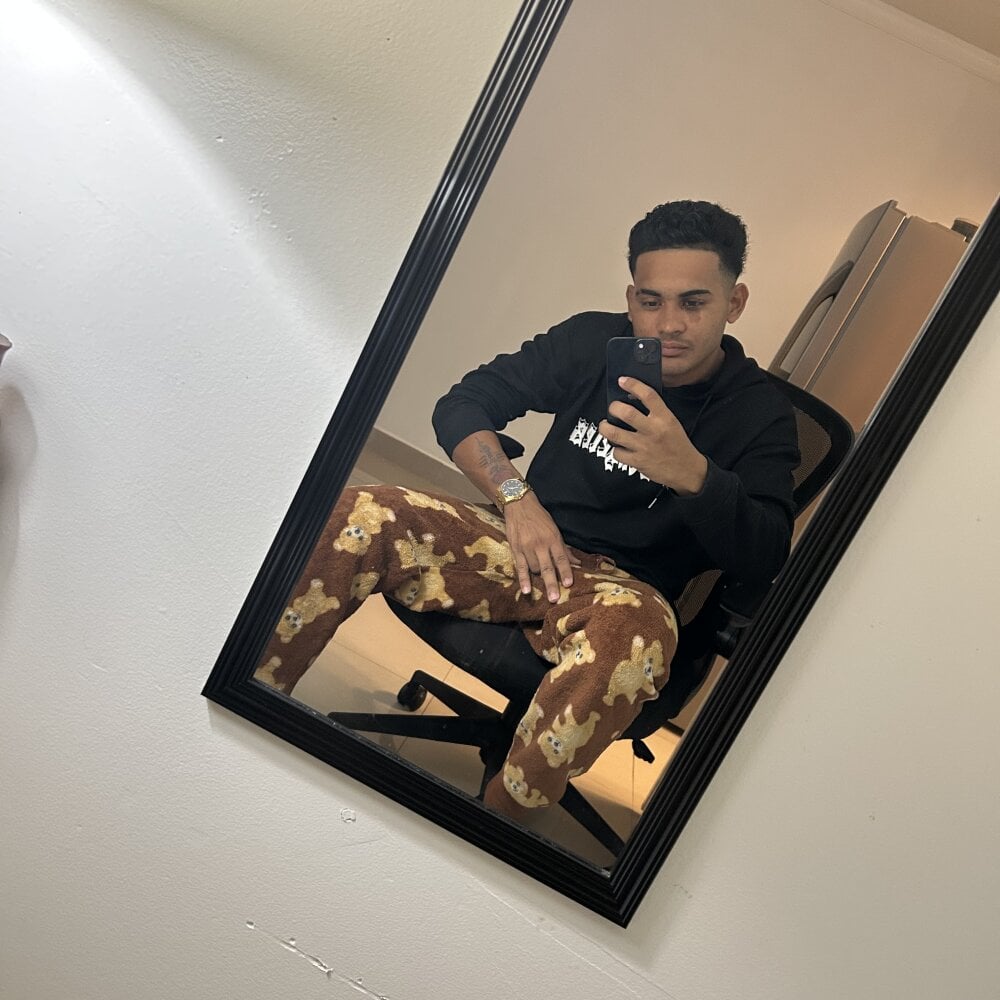 papimulato from stripchat
