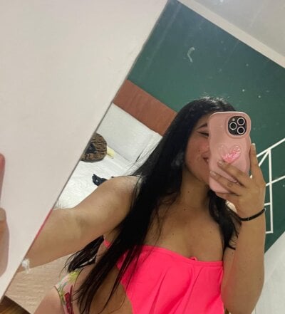 moon_t18 from stripchat
