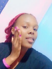 petite_montie's Offline Chat Room