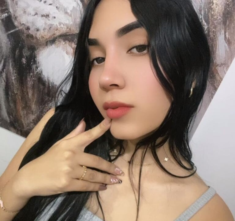 Zaira_Lux profile