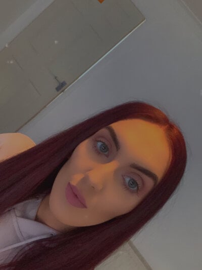 SeductiveSierraa Female Petitewhite Cam Chat