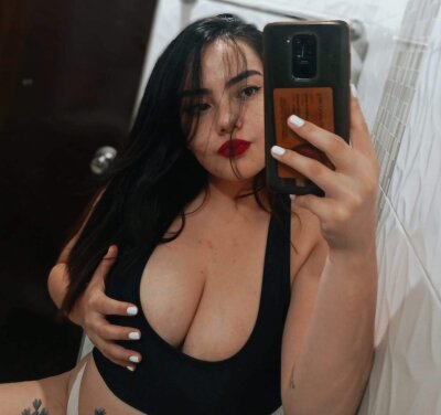 KatiieEvans 🚔 live nude chat