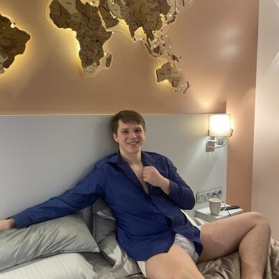 private live sexshow Evan Boomer