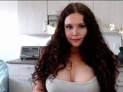 emvea 💥 free nude webcam