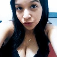 Maelasexyplay's Offline Chat Room