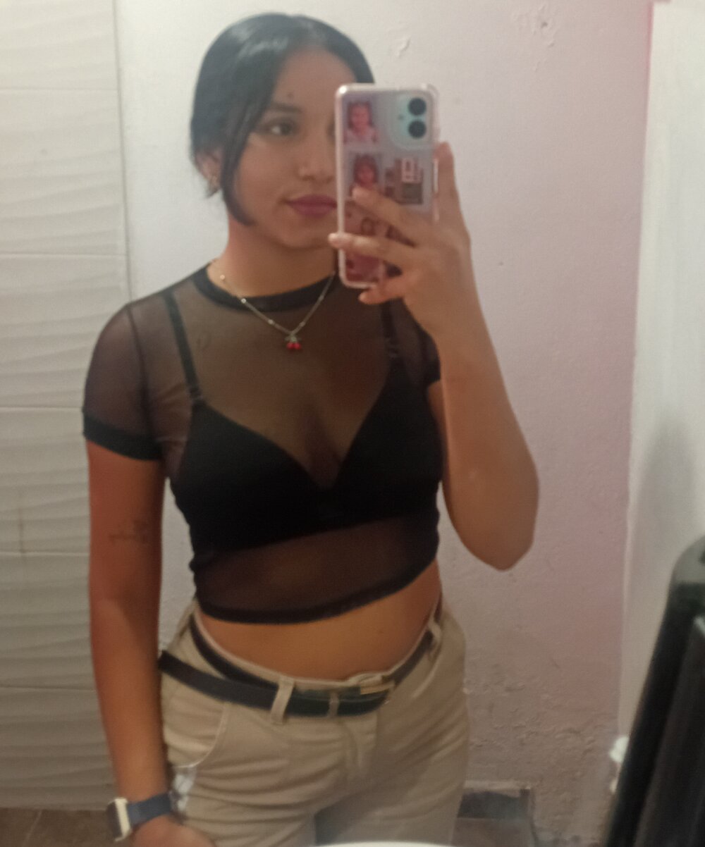myliveeroticcams.com florstone livesex profile in thin cams