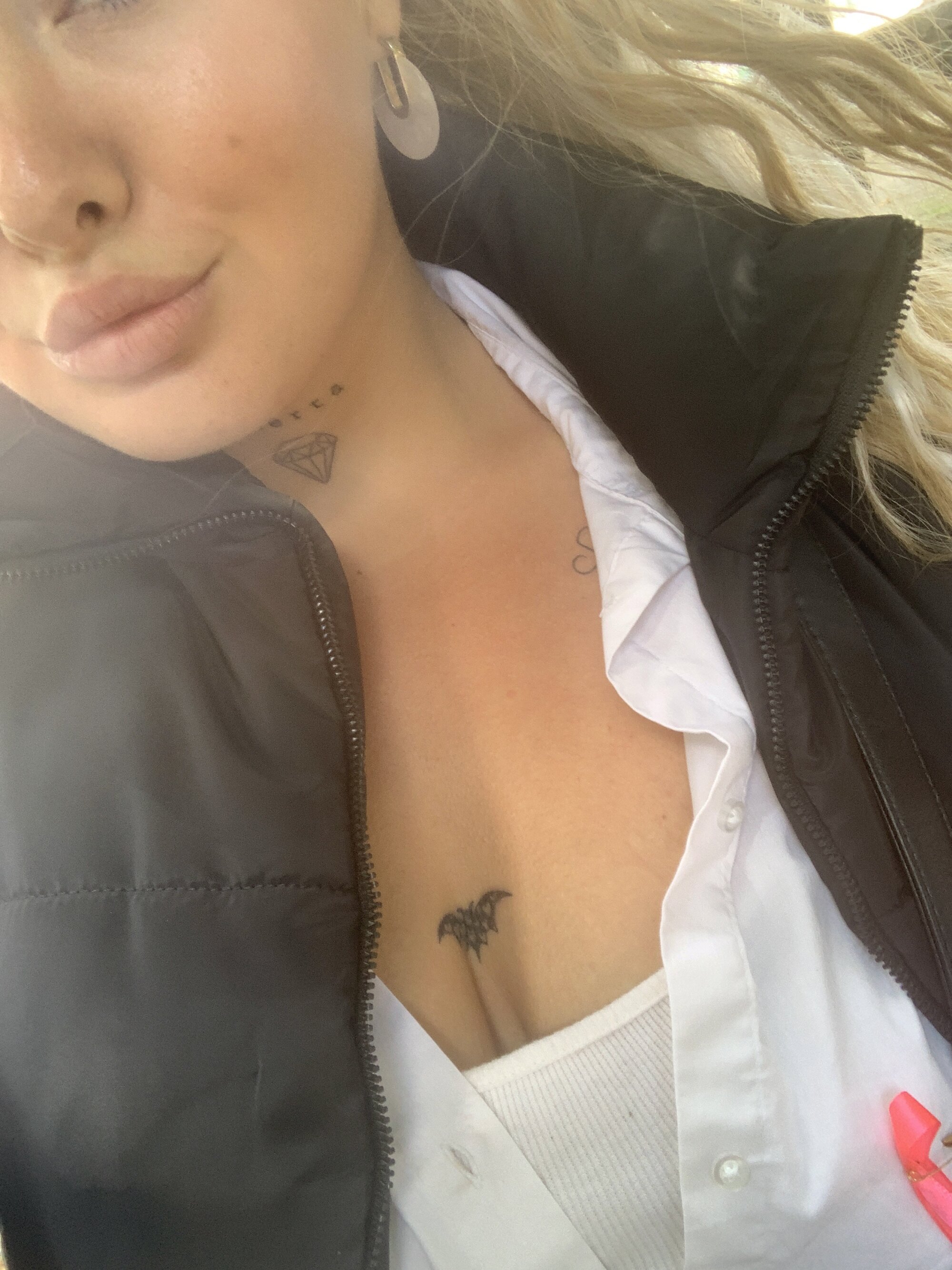 DivineBlondee