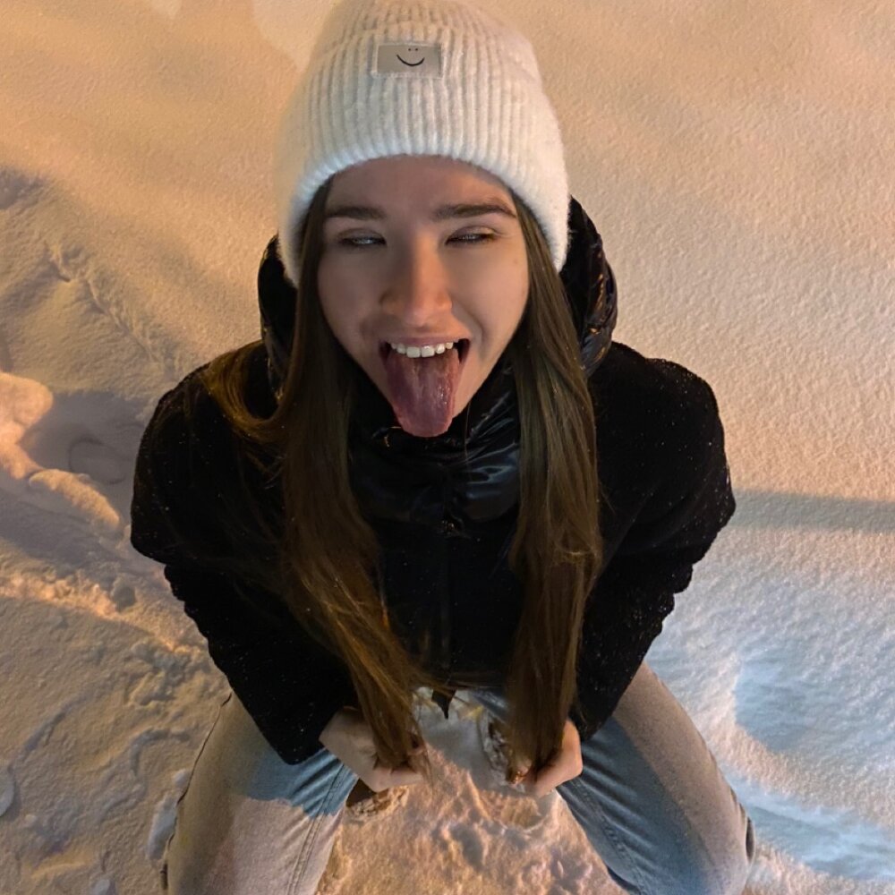 Live sex webcam photo for Miiss_bewitch111 #290078075