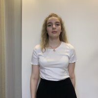 JuneMeddyi's Offline XXX Chat
