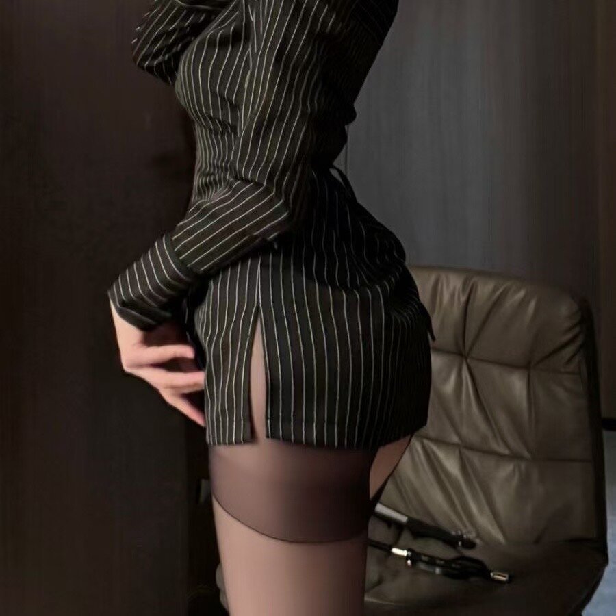 May-899