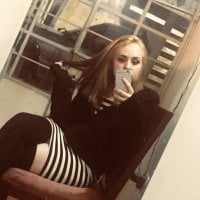 NICOLE_DREAMS' Offline Chat Room