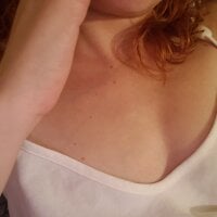 Ruivinha_Littleredhead's Offline Chat Room