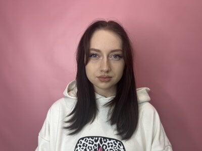 RuthRaska on StripChat