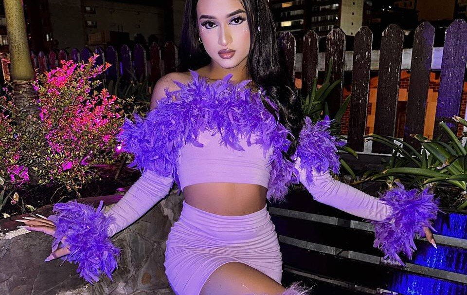 Nikol_HotOficial