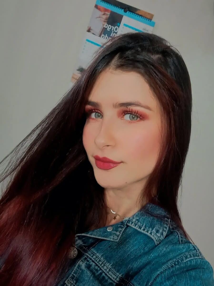 Live sex webcam photo for Ashley__Thompson #289634254