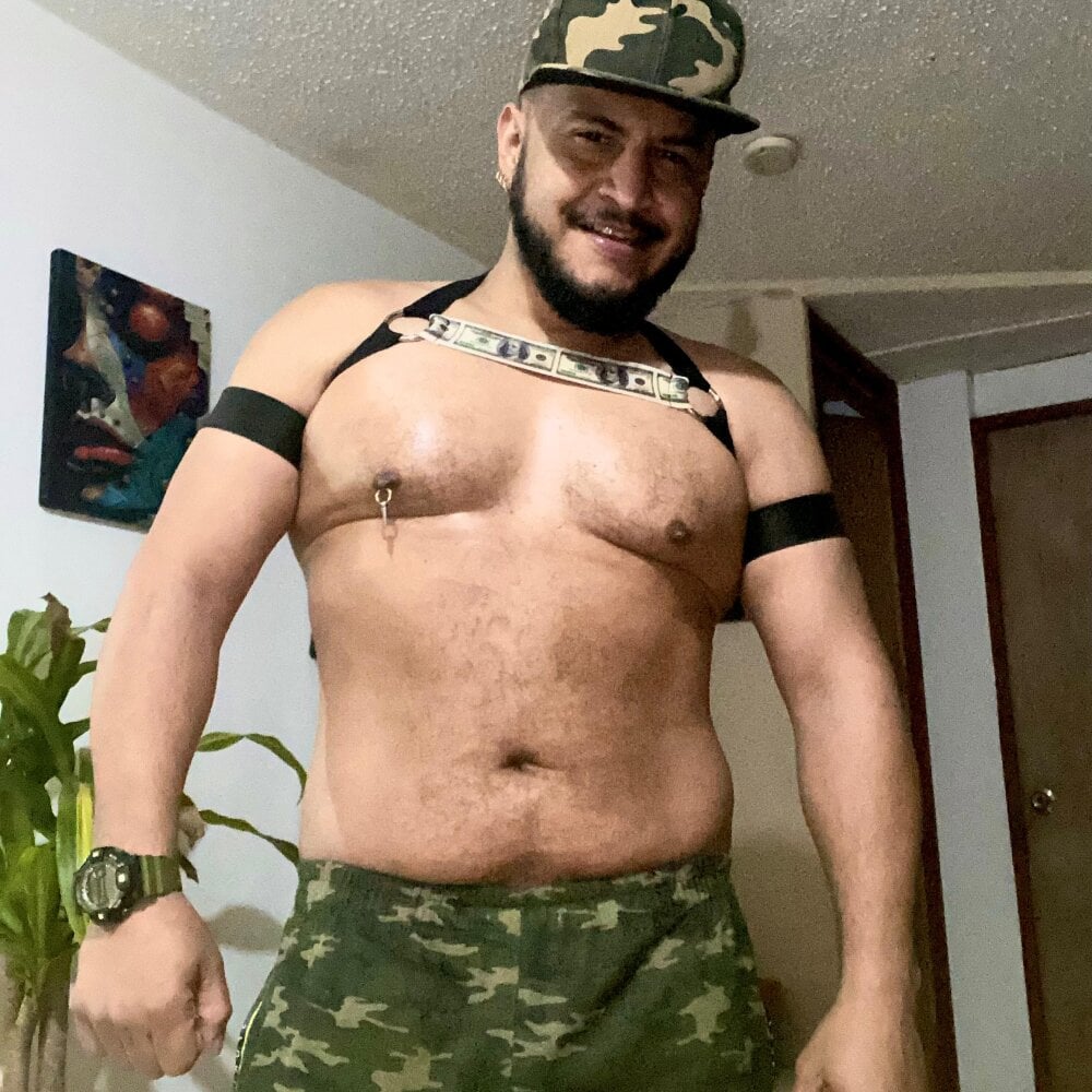 Cam boy the_master_foal_