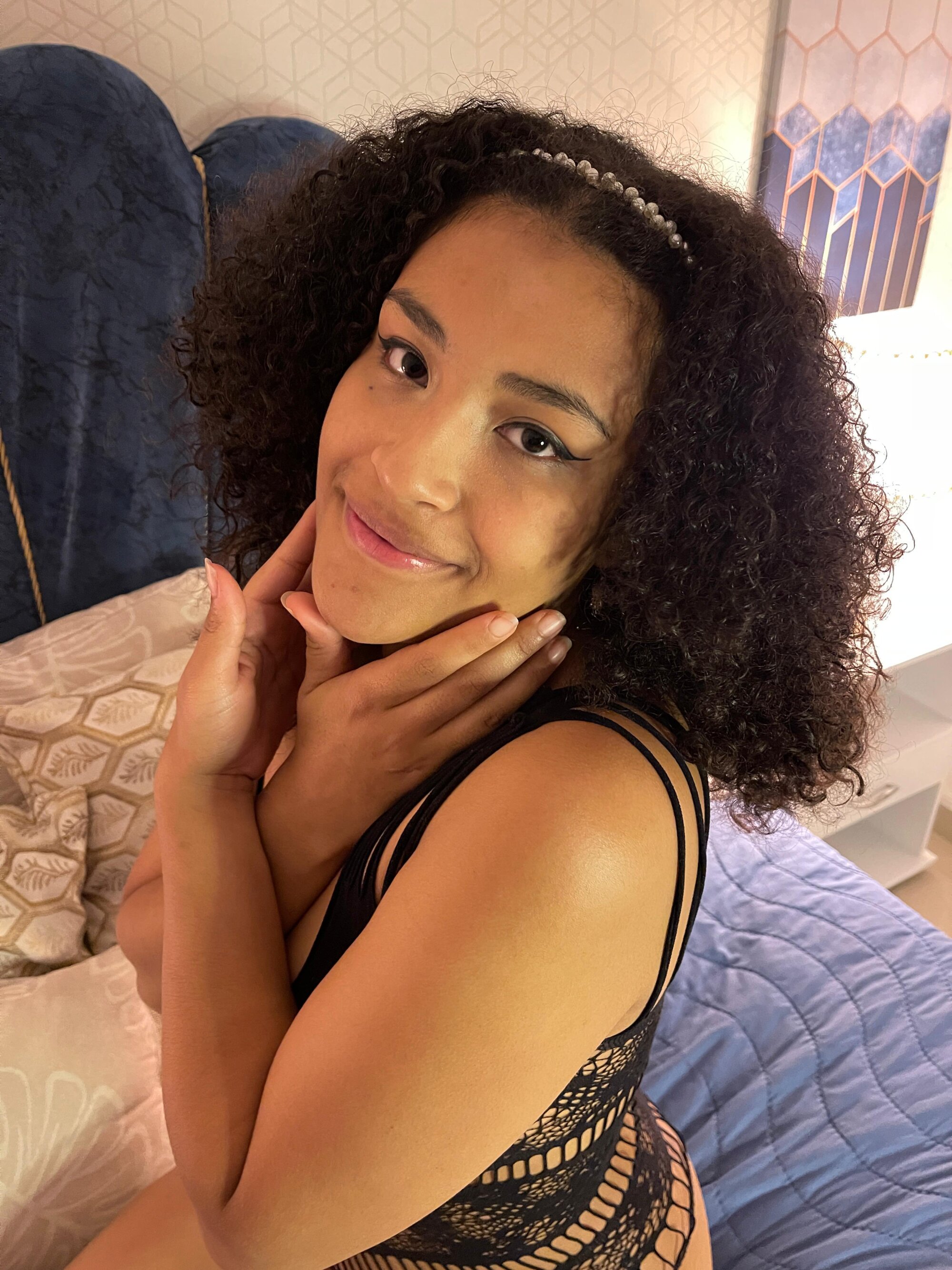 Curly_Mavis