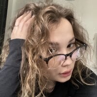 MidnightBliss' Offline Chat Room