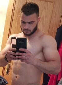 hardsex2022's webcam live show