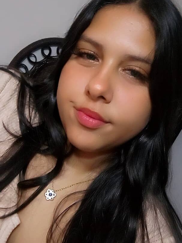 Pompeya_divina profile