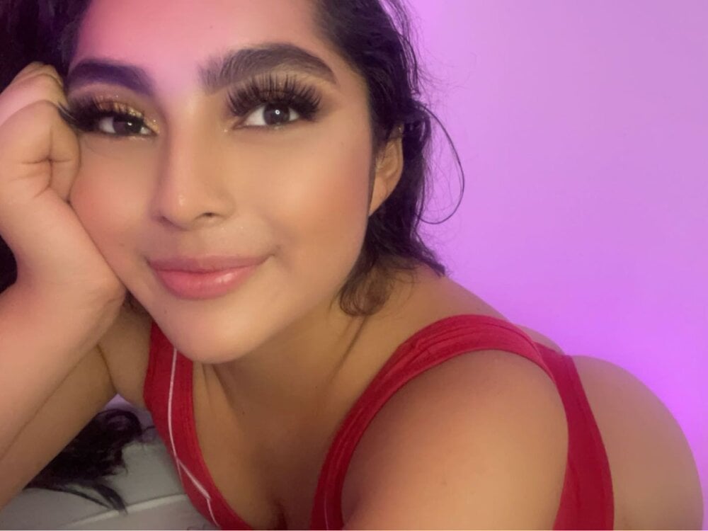 247camsex.com lexy_gomez livesex profile in small-tits cams