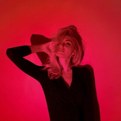 Carolllina_ on StripChat