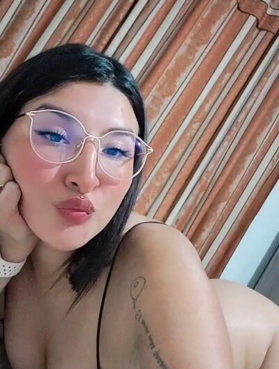 danna_white11 from stripchat