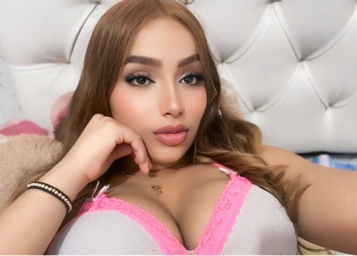 dafne_grey