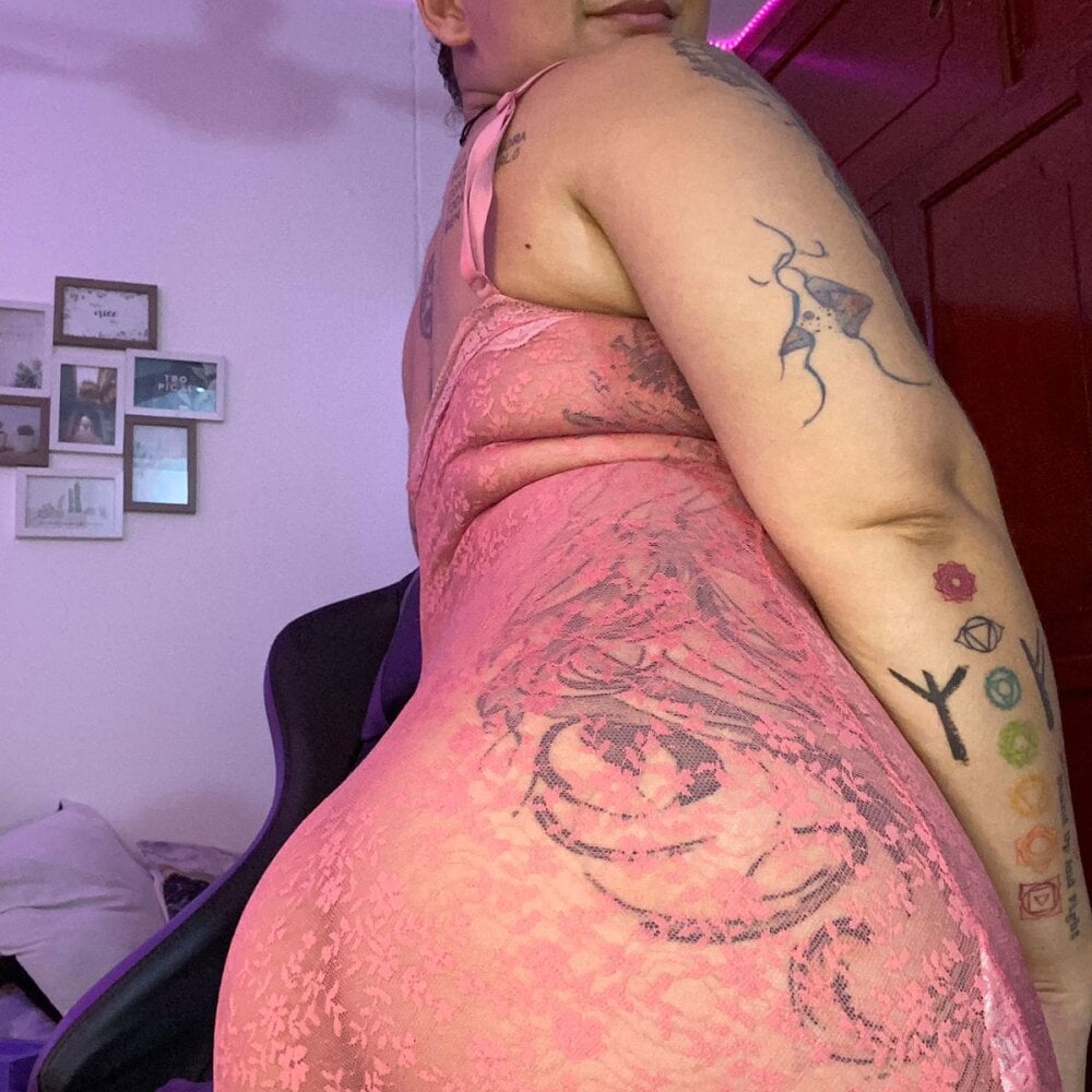 Amarantha_666's Offline XXX Chat