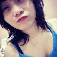 asianbitch's Offline XXX Chat