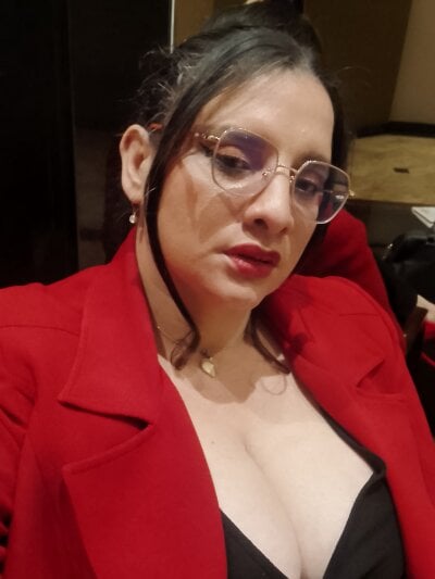 Aleja_Gonzales