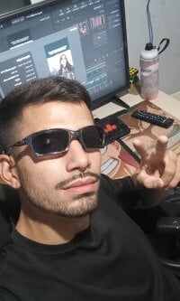 galeguinhugecook's Offline Chat Room