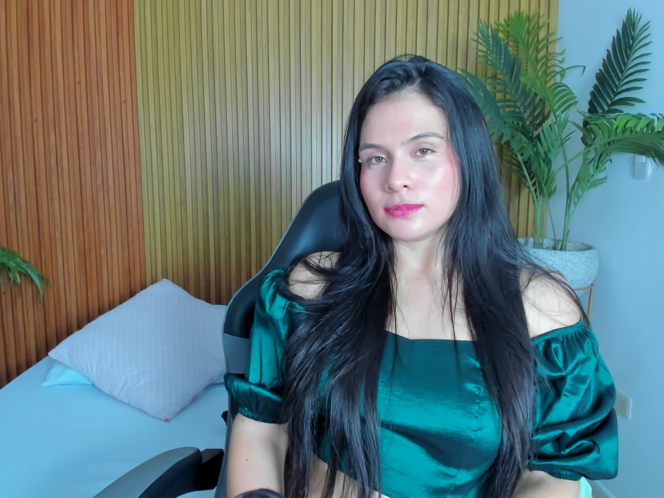 pornos.live samantha_loughty livesex profile in thin cams