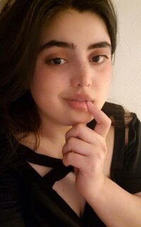 Lana_Dark's Offline Chat Room